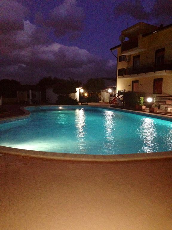 ホテル Great Sicily モンデッロ エクステリア 写真