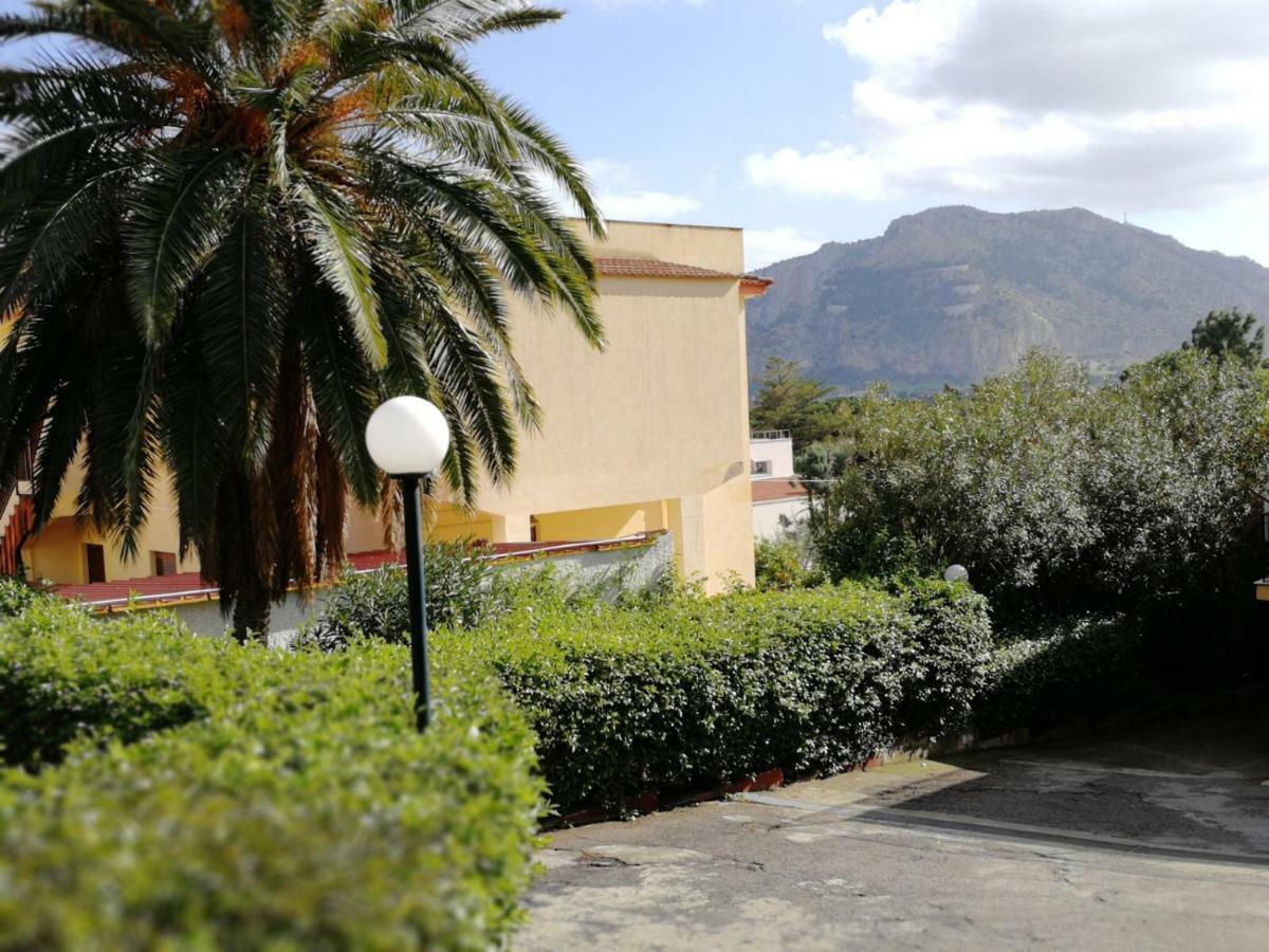 ホテル Great Sicily モンデッロ エクステリア 写真