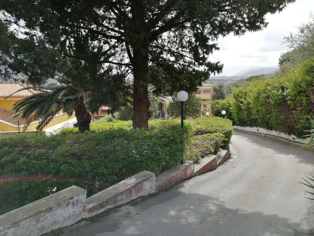 ホテル Great Sicily モンデッロ エクステリア 写真